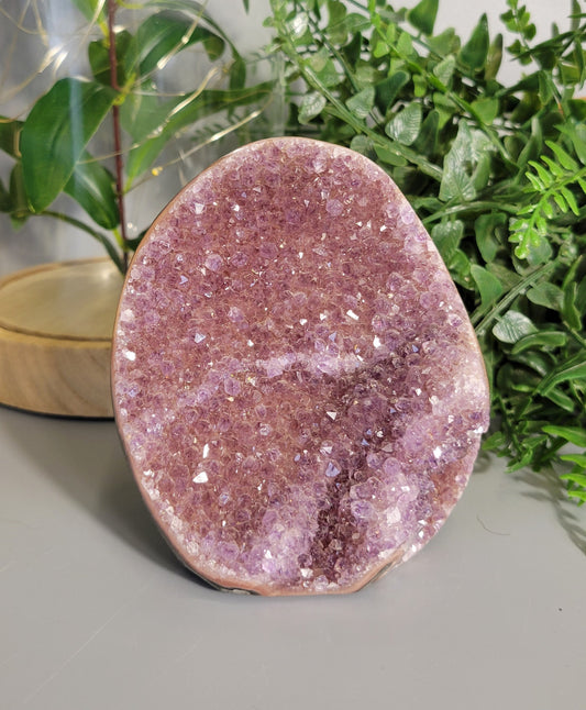 Light Berry Amethyst Cut Base